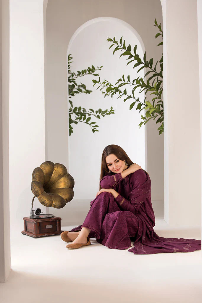 SOBIA NAZIR - 3PC DHANAK EMBROIDERED SHIRT WITH DHANAK EMBROIDERED SHAWL AND TROUSER - HZG2350