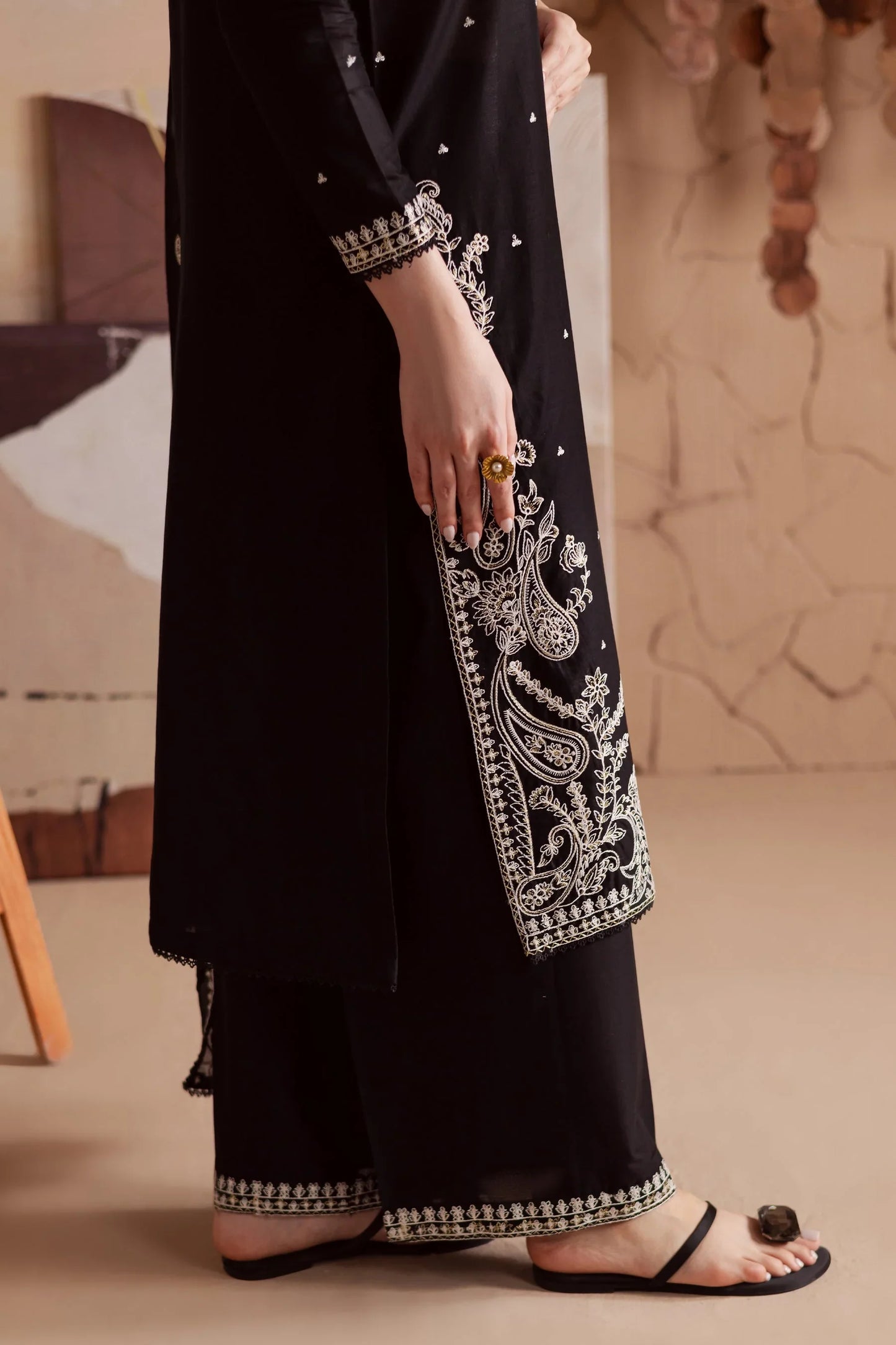 BATIK - 3PC DHANAK EMBROIDERED SHIRT WITH CHIFFON EMBROIDERED DUPATTA AND TROUSER - HZG2335