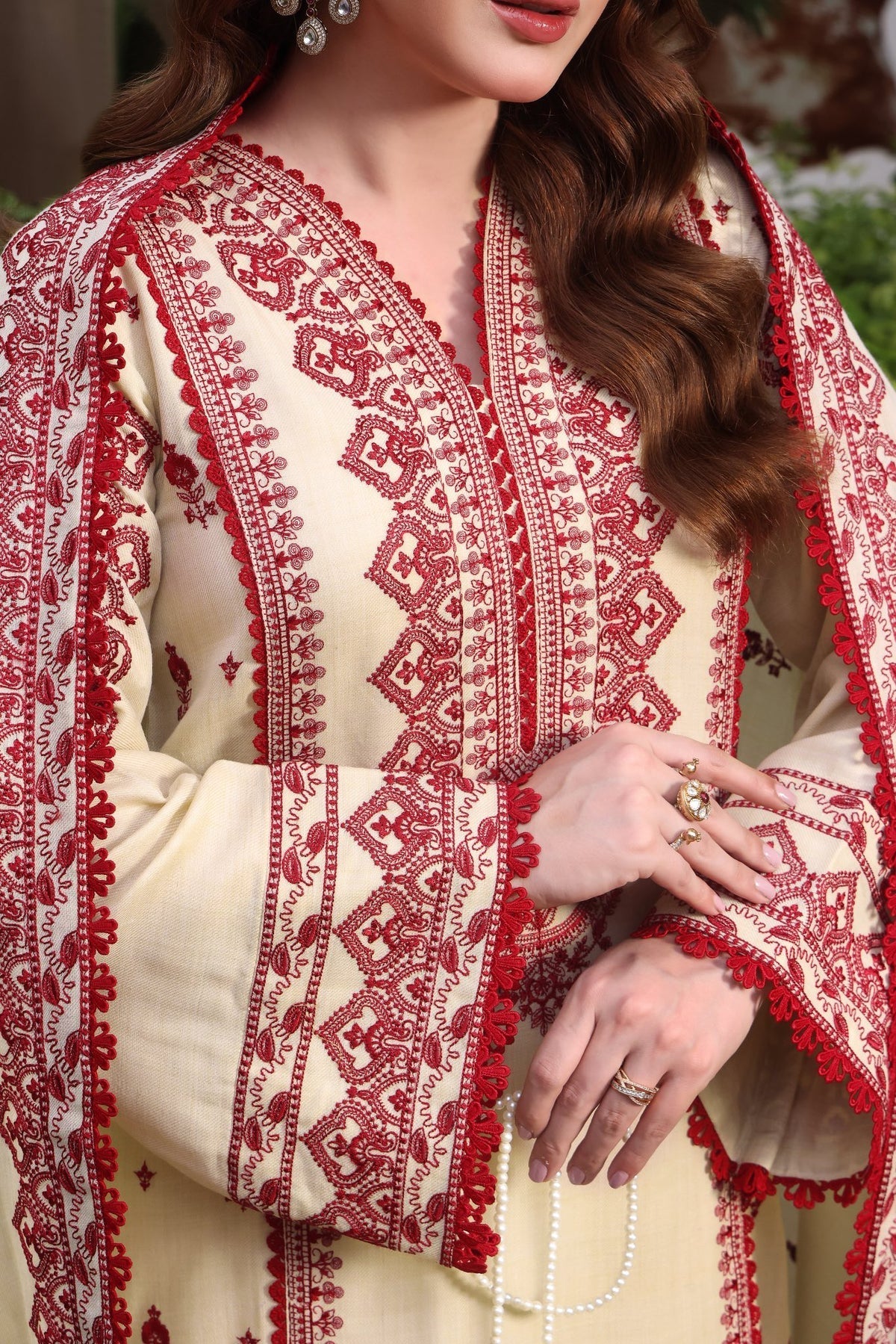ASIM JOFA - 3PC DHANAK EMBROIDERED SHIRT WITH DHANAK EMBROIDERED SHAWL AND TROUSER - HZU2481