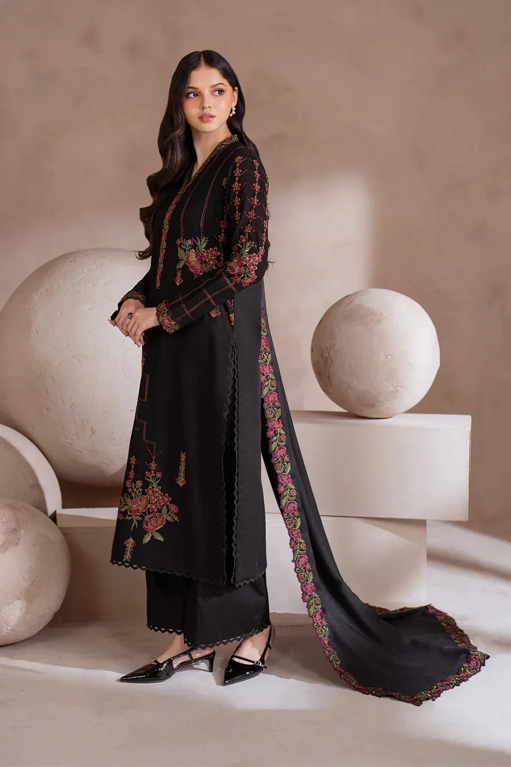 IZNIK - 3PC DHANAK EMBROIDERED SHIRT WITH CHIFFON EMBROIDERED DUPATTA AND TROUSER - HZG2041