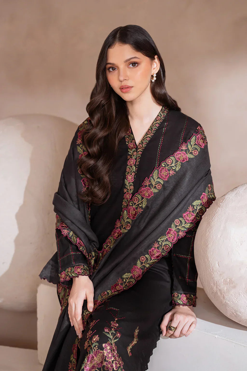 IZNIK - 3PC DHANAK EMBROIDERED SHIRT WITH CHIFFON EMBROIDERED DUPATTA AND TROUSER - HZG2041