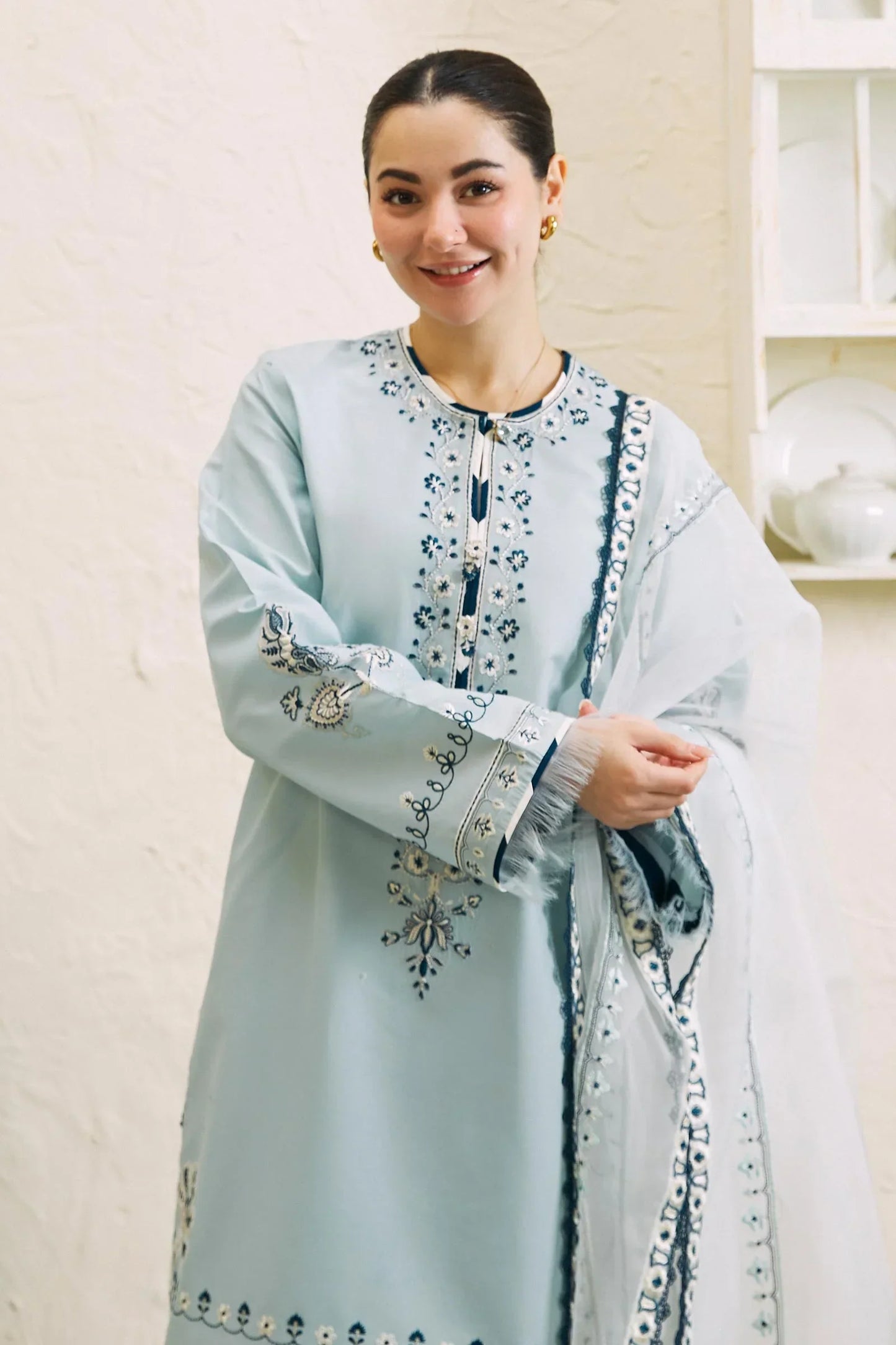 ZARA SHAHJAHAN - 3PC LAWN EMBROIDERED SHIRT WITH ORGANZA EMBROIDERED DUPATTA AND TROUSER - HZG2072