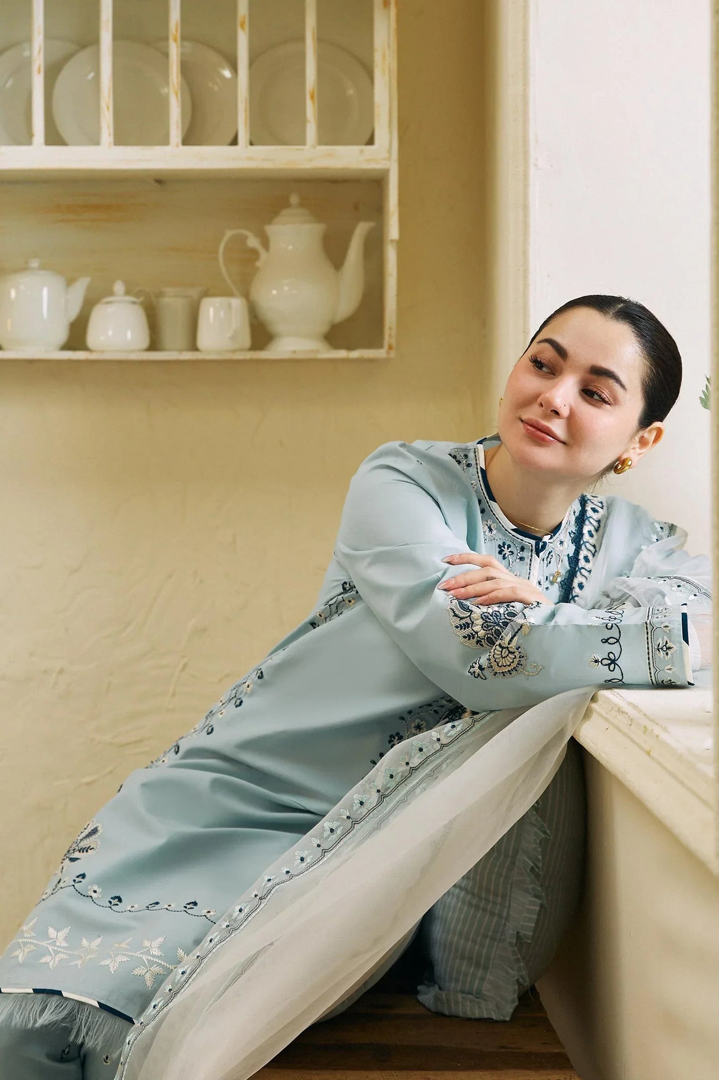 ZARA SHAHJAHAN - 3PC LAWN EMBROIDERED SHIRT WITH ORGANZA EMBROIDERED DUPATTA AND TROUSER - HZG2072