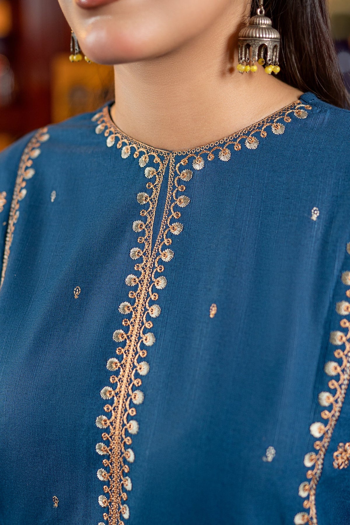 URGE - 2PC DHANAK EMBROIDERED SHIRT AND EMBROIDERED TROUSER - HZU2485