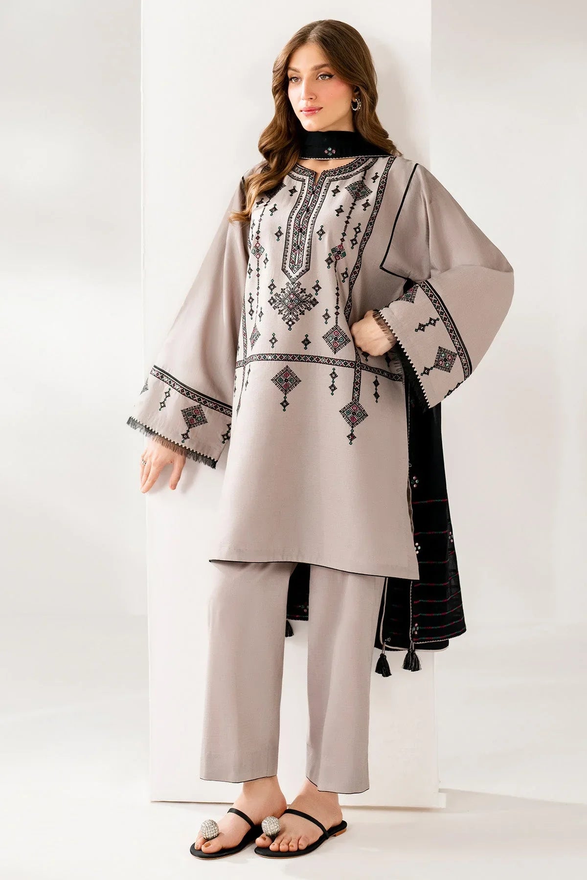 JAZMIN - 3PC DHANAK EMBROIDERED SHIRT WITH CHIFFON EMBROIDERED DUPATTA AND TROUSER - HZU2490