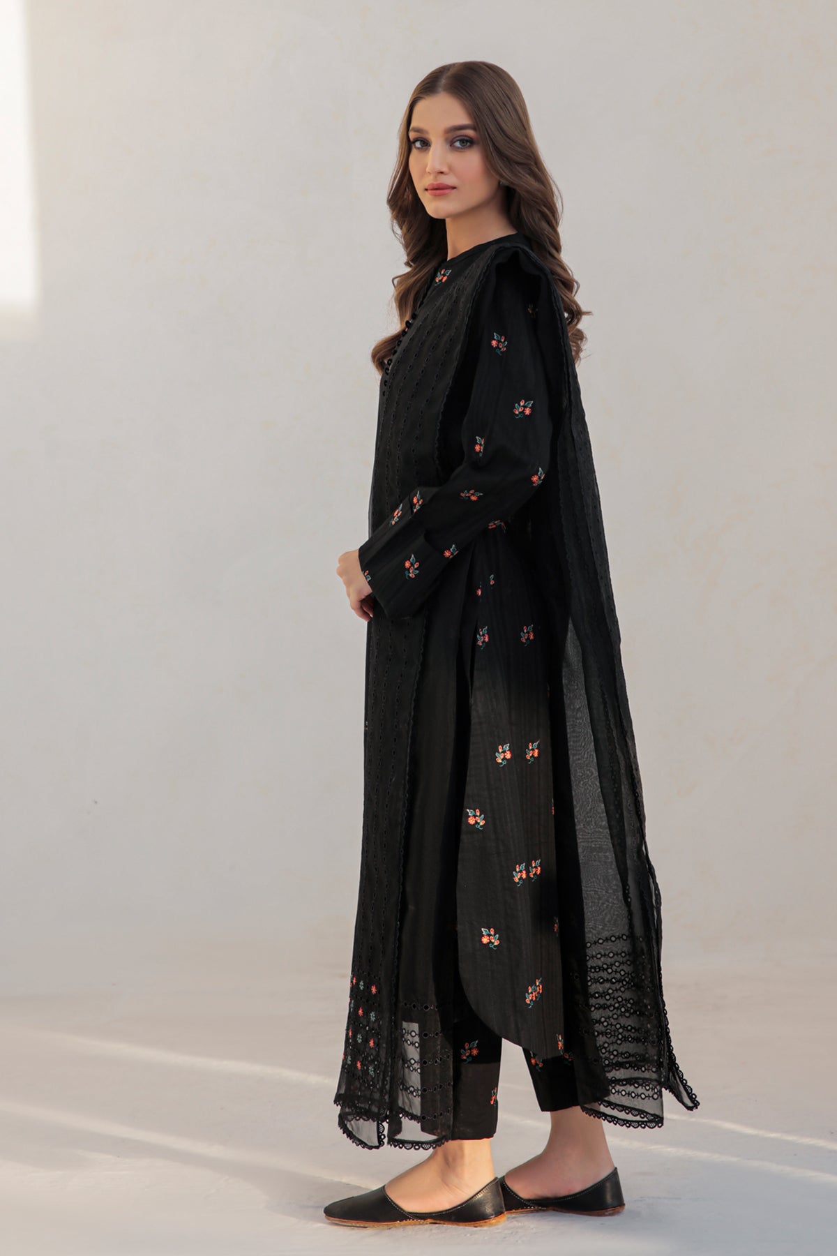JAZMIN - 3PC DHANAK EMBROIDERED SHIRT AND ORGANZA EMBROIDERED DUPATTA WITH TROUSER - HZG2363