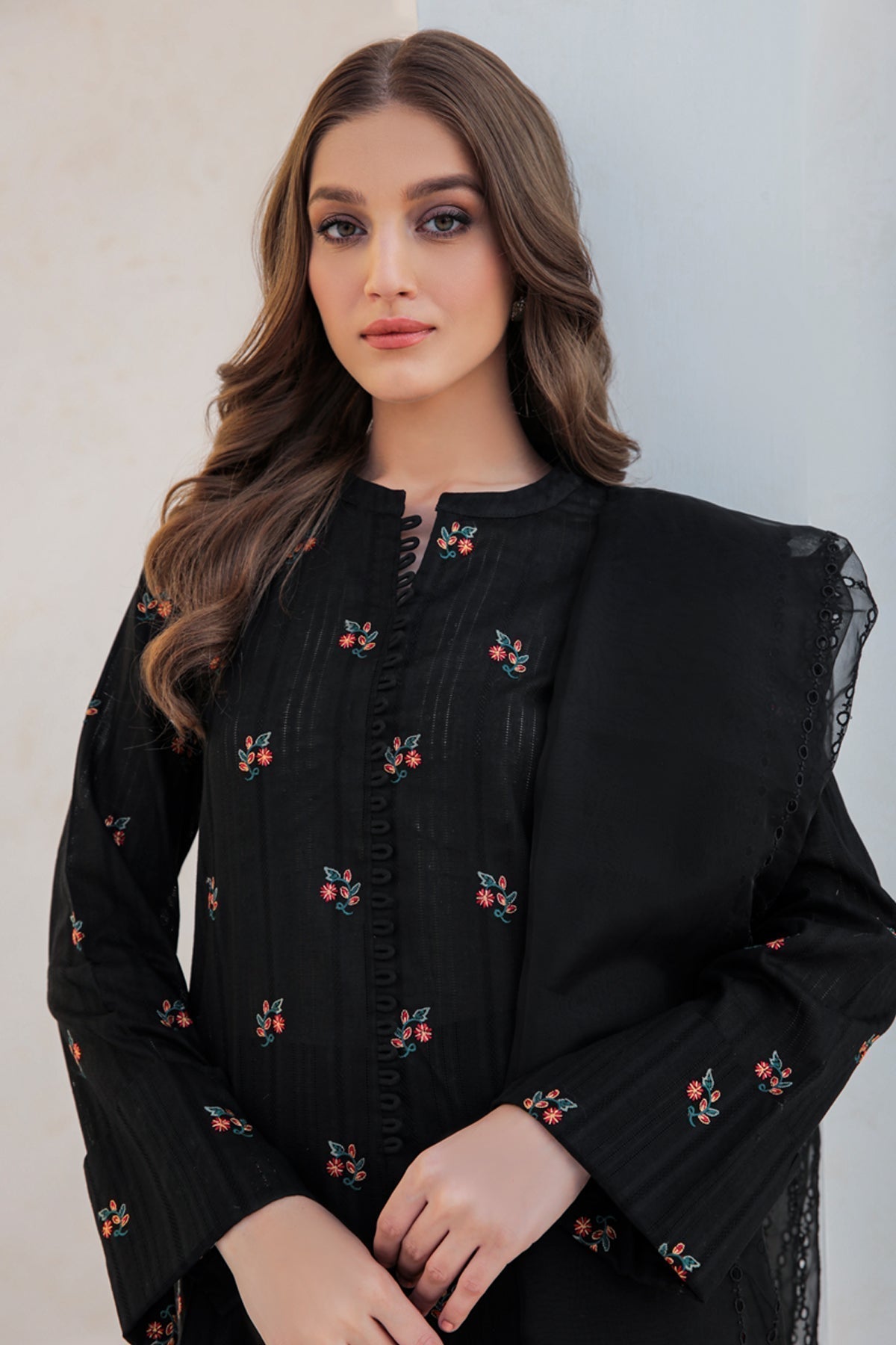 JAZMIN - 3PC DHANAK EMBROIDERED SHIRT AND ORGANZA EMBROIDERED DUPATTA WITH TROUSER - HZG2363