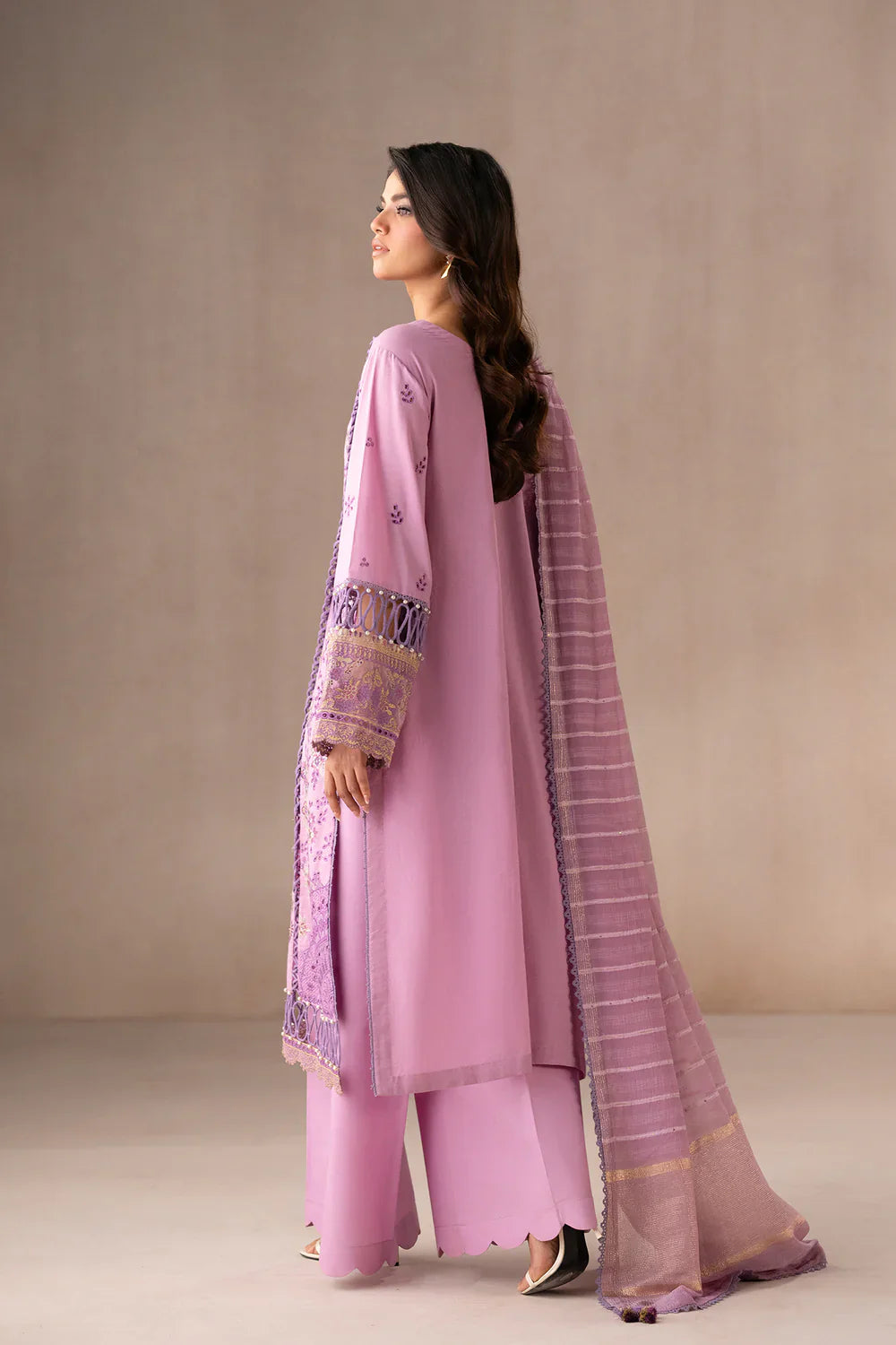 ETHNIC - 3PC LAWN EMBROIDERED SHIRT WITH MANAAR PRINTED DUPATTA AND TROUSER - HZG2216