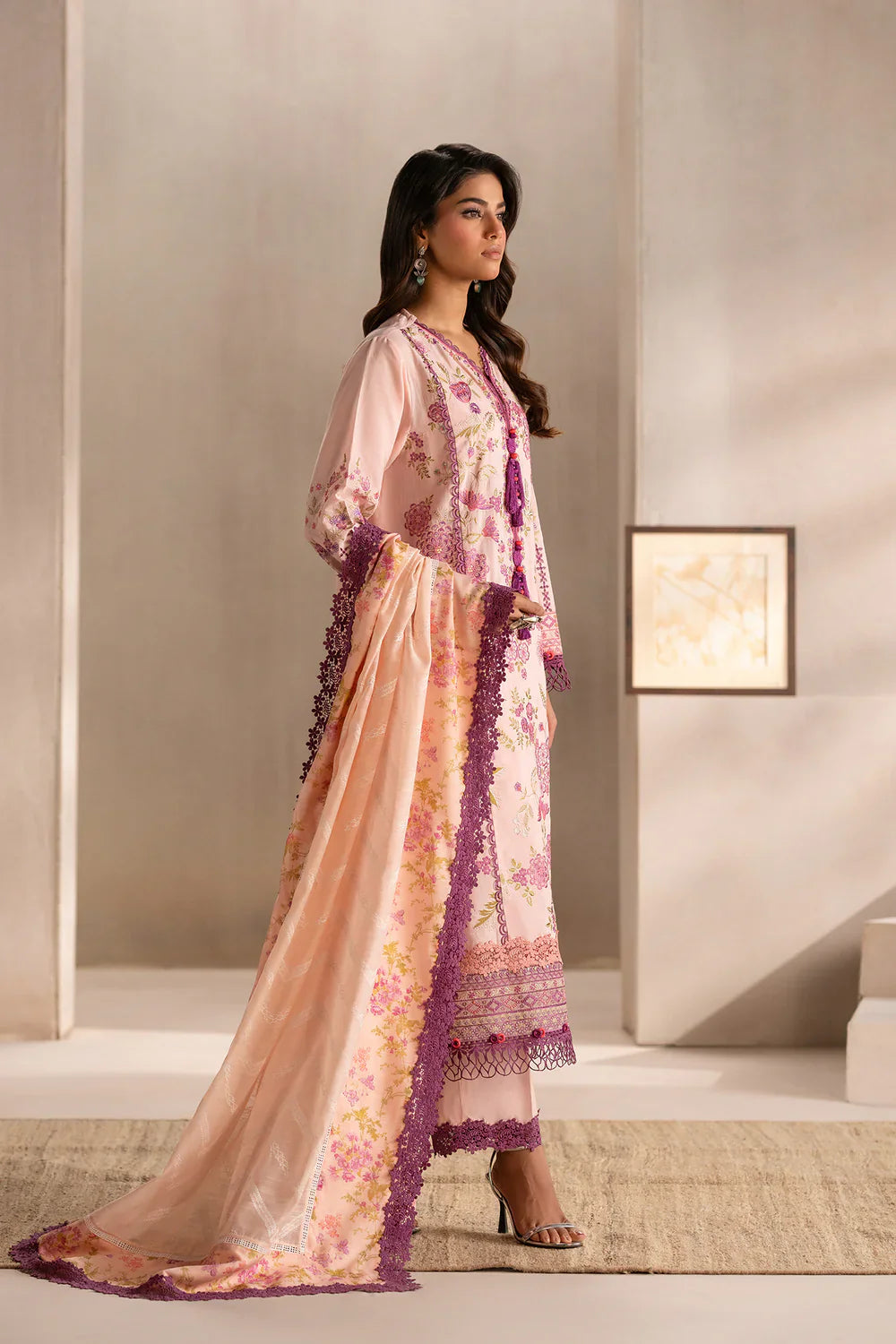ETHNIC - 3PC LAWN EMBROIDERED SHIRT WITH MANAAR PRINTED DUPATTA AND TROUSER - HZG2211