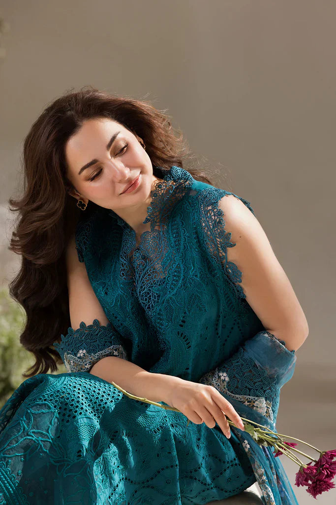 SOBIA NAZIR - 3PC DHANAK EMBROIDERED SHIRT WITH TWILL PRINTED SHAWL AND TROUSER - HZG2365