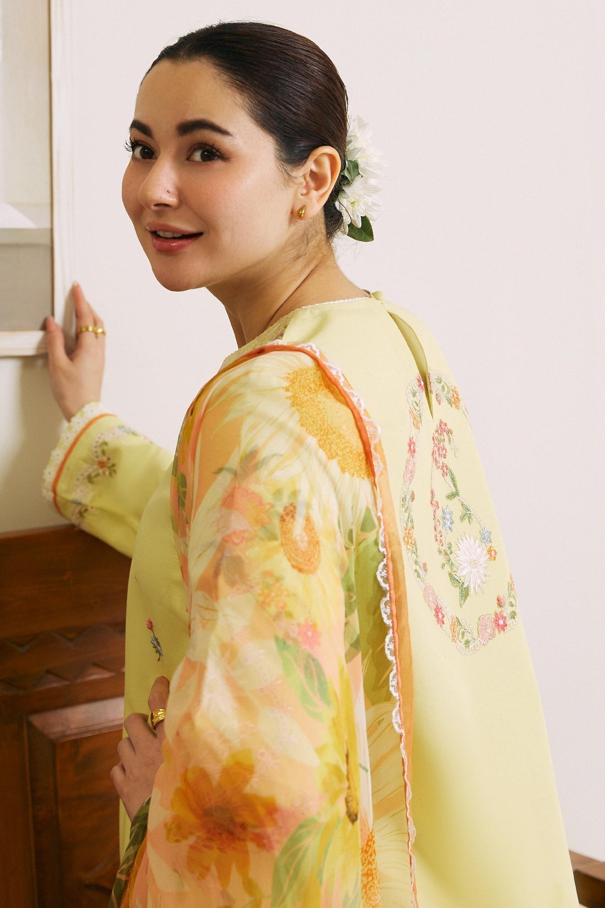 ZARA SHAH JAHAN - 3PC LAWN EMBROIDERED SHIRT WITH PRINTED DUPATTA AND TROUSER - HZG1576