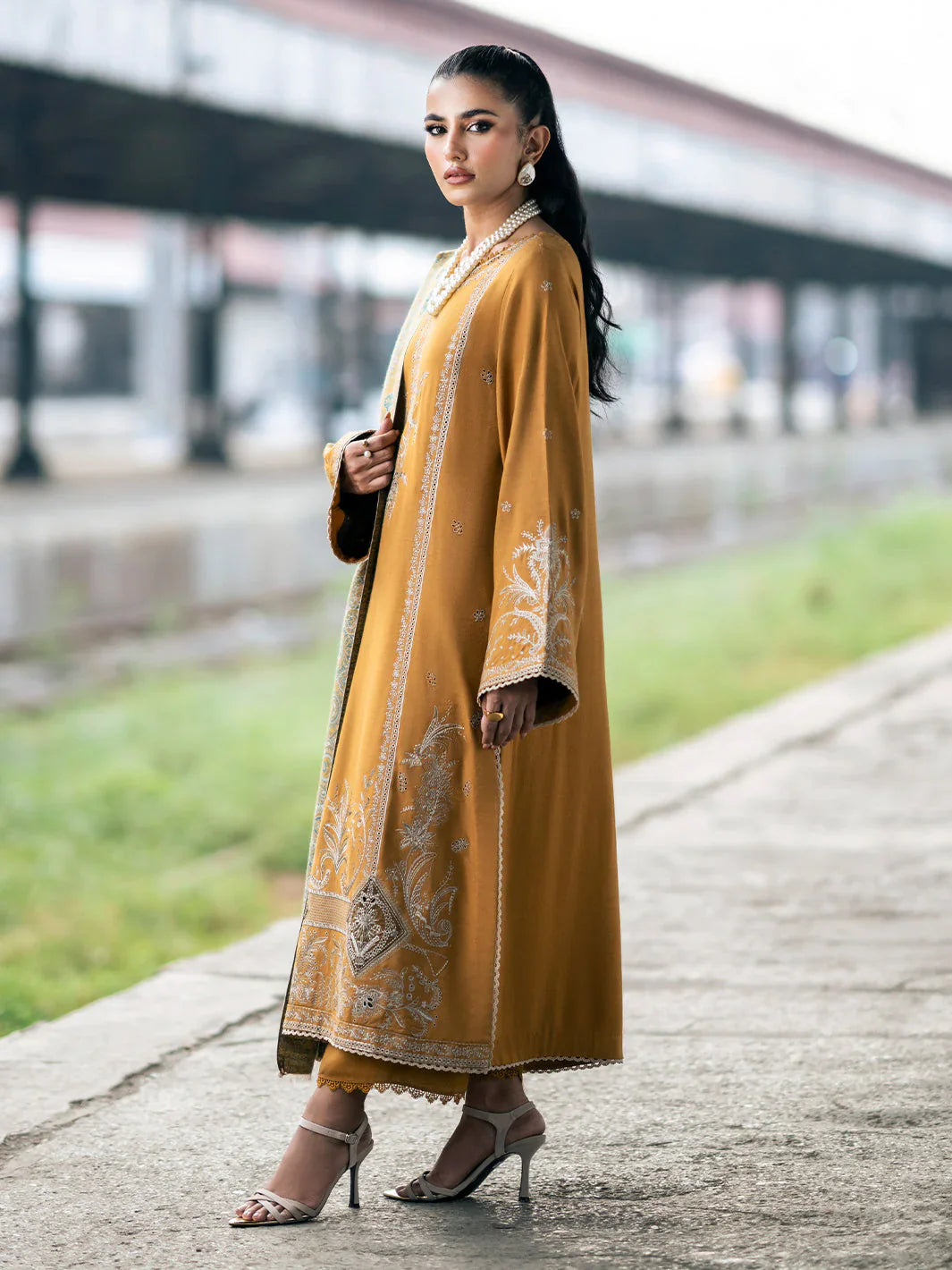 IZEL - 3PC DHANAK EMBROIDERED SHIRT WITH TWILL PRINTED SHAWL AND TROUSER - HZG2370