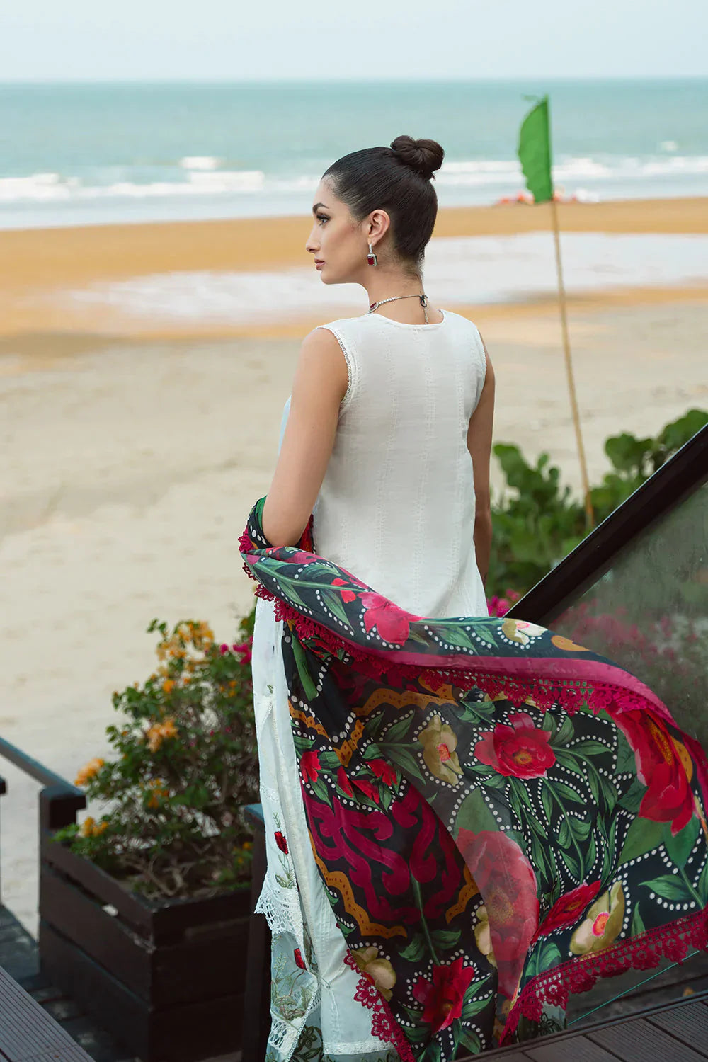 SAIRA RIZWAN - 3PC LAWN EMBROIDERED SHIRT WITH MANAAR PRINTED DUPATTA AND TROUSER - HZG1704