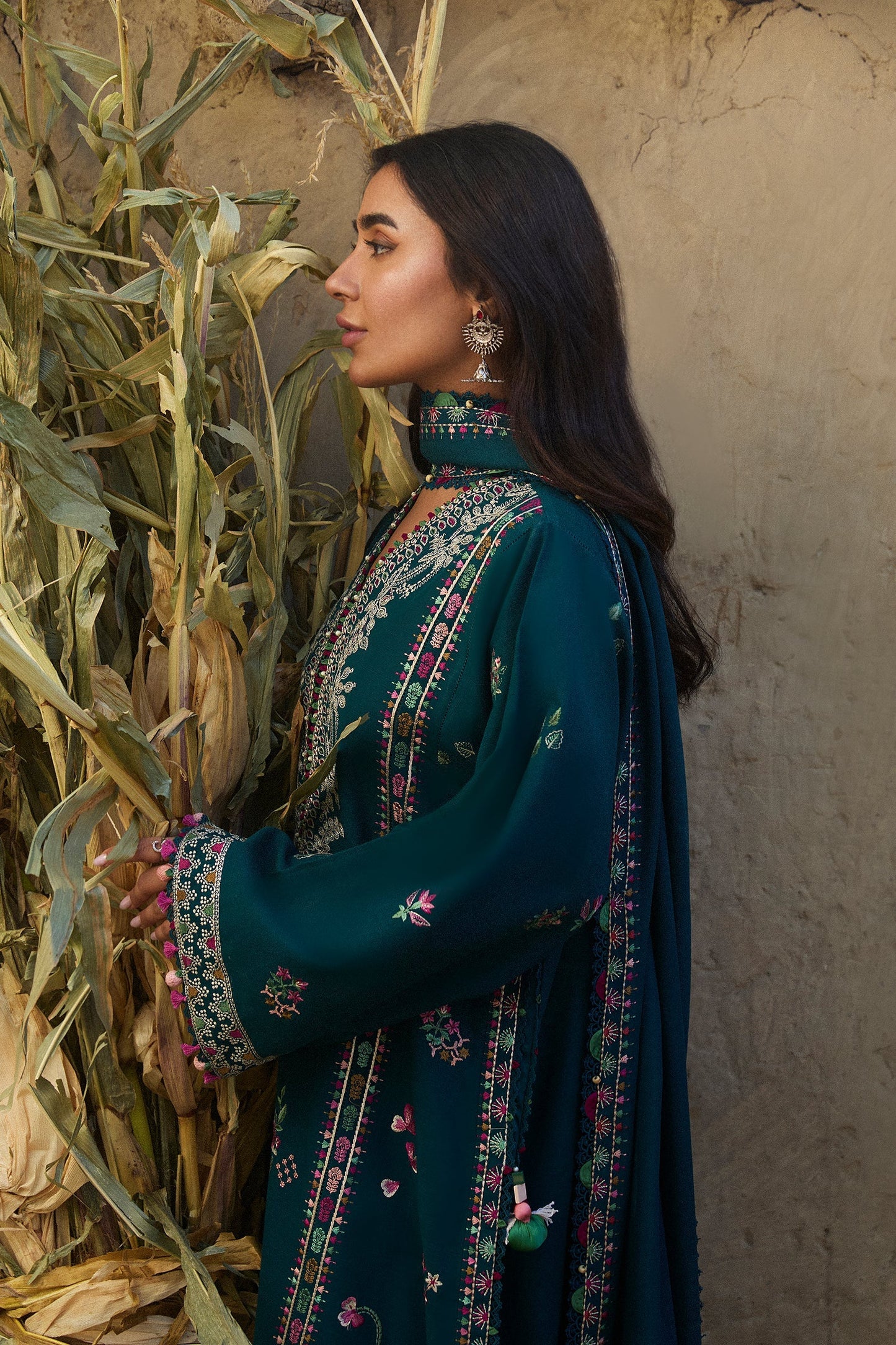 ZAHA - 3PC DHANAK EMBROIDERED SHIRT WITH DHANAK EMBROIDERED SHAWL AND TROUSER - HZG2316