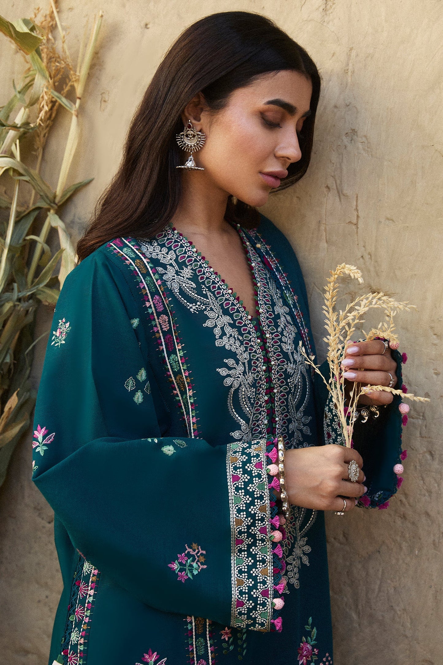 ZAHA - 3PC DHANAK EMBROIDERED SHIRT WITH DHANAK EMBROIDERED SHAWL AND TROUSER - HZG2316