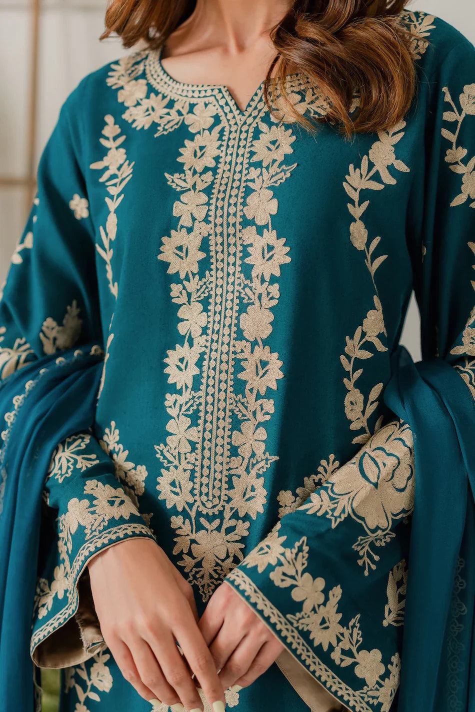 BATIK - 3PC DHANAK EMBROIDERED SHIRT WITH CHIFFON DUPATTA AND TROUSER - HZU2492