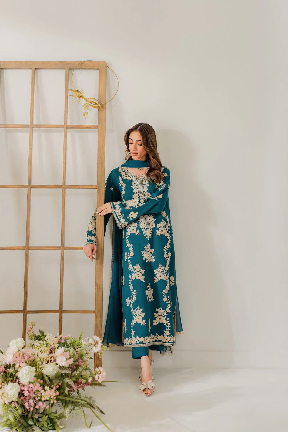 BATIK - 3PC DHANAK EMBROIDERED SHIRT WITH CHIFFON DUPATTA AND TROUSER - HZU2492