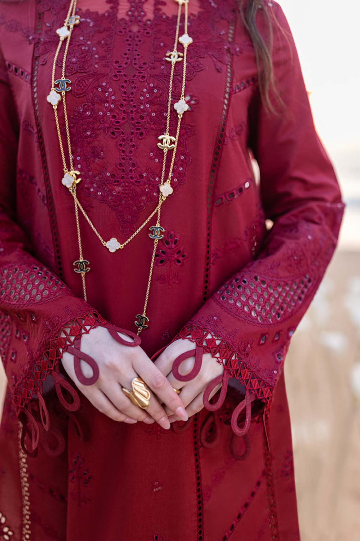 QALAMKAR - 3PC LAWN CHIKANKAARI EMBROIDERED SHIRT WITH ORGANZA EMBROIDERED DUPATTA AND TROUSER - HZG2134