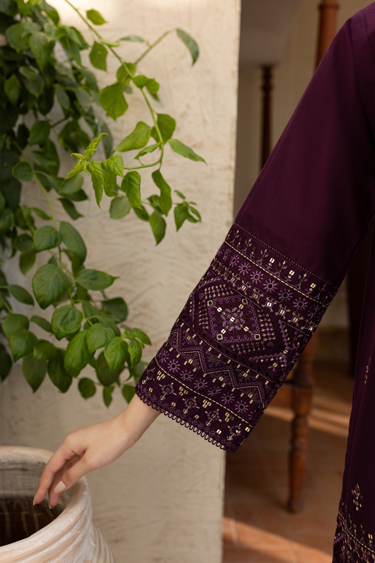 BATIK - 2PC DHANAK SEQUIN EMBROIDERED SHIRT AND SEQUIN EMBROIDERED TROUSER - HZG2009