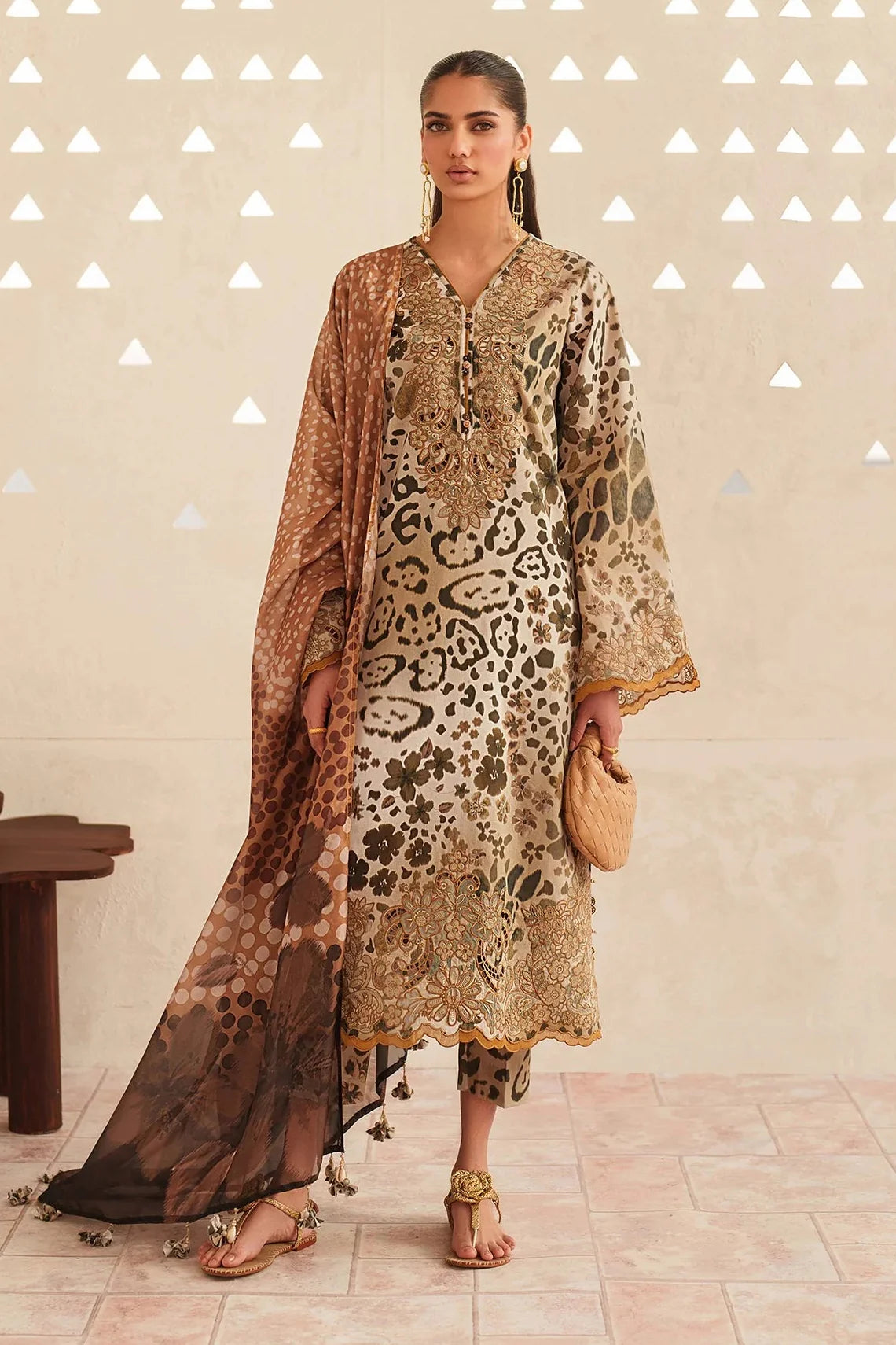 BAROQUE - 3PC LAWN PRINTED SHIRT WITH SILK PRINTED DUPATTA AND TROUSER - HZG2930