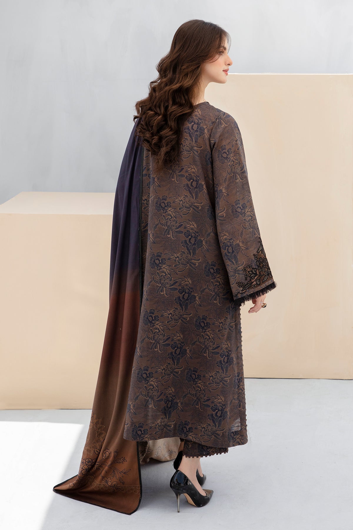 BAROQUE - 3PC KHADDAR PRINTED SHIRT WITH KHADDAR PRINTED DUPATTA AND TROUSER - HZG1408