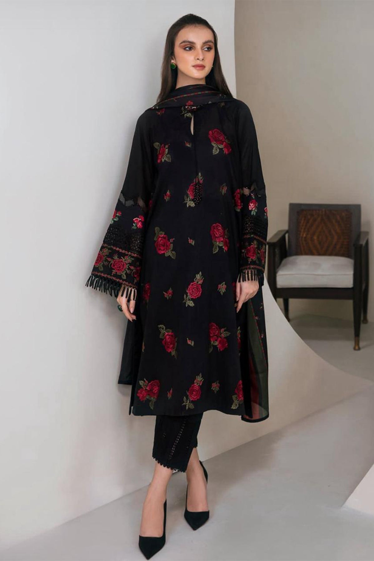 JAZMIN - 3PC LAWN EMBROIDERED SHIRT WITH MANAAR PRINTED DUPATTA AND TROUSER - HZG1617