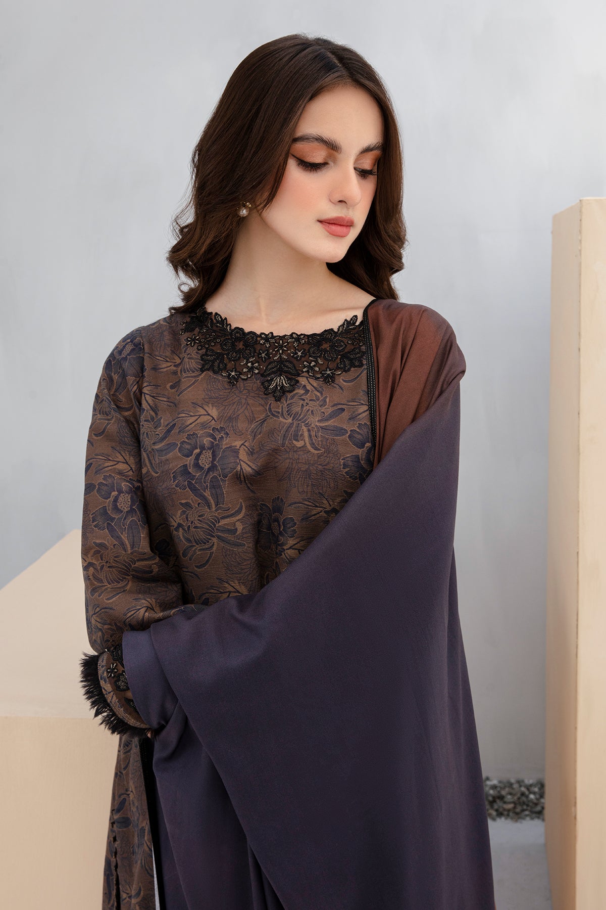 BAROQUE - 3PC KHADDAR PRINTED SHIRT WITH KHADDAR PRINTED DUPATTA AND TROUSER - HZG1408
