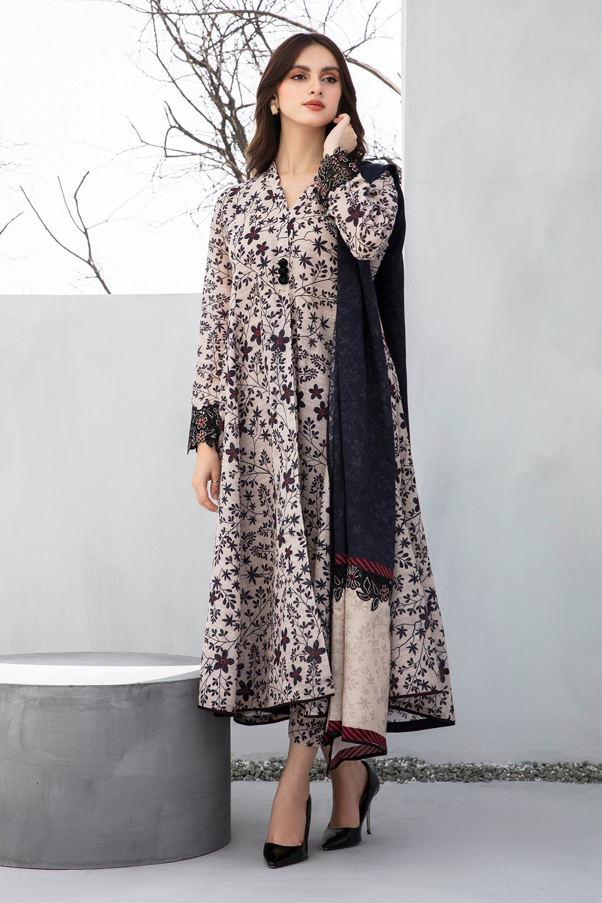 BAROQUE - 3PC KHADDAR PRINTED SHIRT WITH KHADDAR PRINTED DUAPTTA AND TROUSER - HZG1375