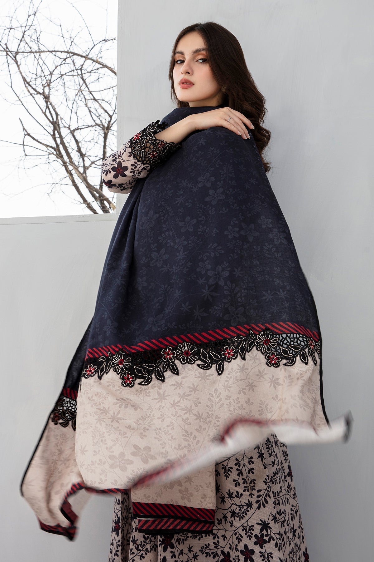 BAROQUE - 3PC KHADDAR PRINTED SHIRT WITH KHADDAR PRINTED DUAPTTA AND TROUSER - HZG1375