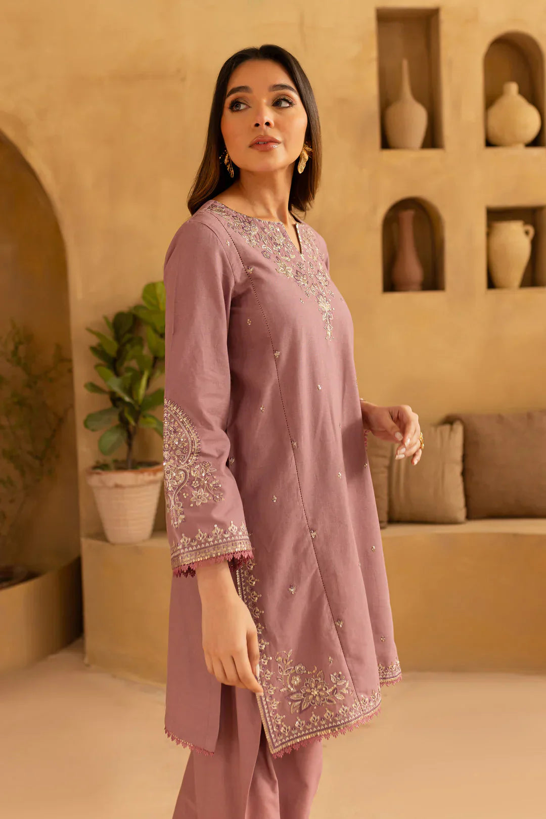 BATIK - 2PC LAWN EMBROIDERED SHIRT AND EMBROIDERED TROUSER - HZG2190
