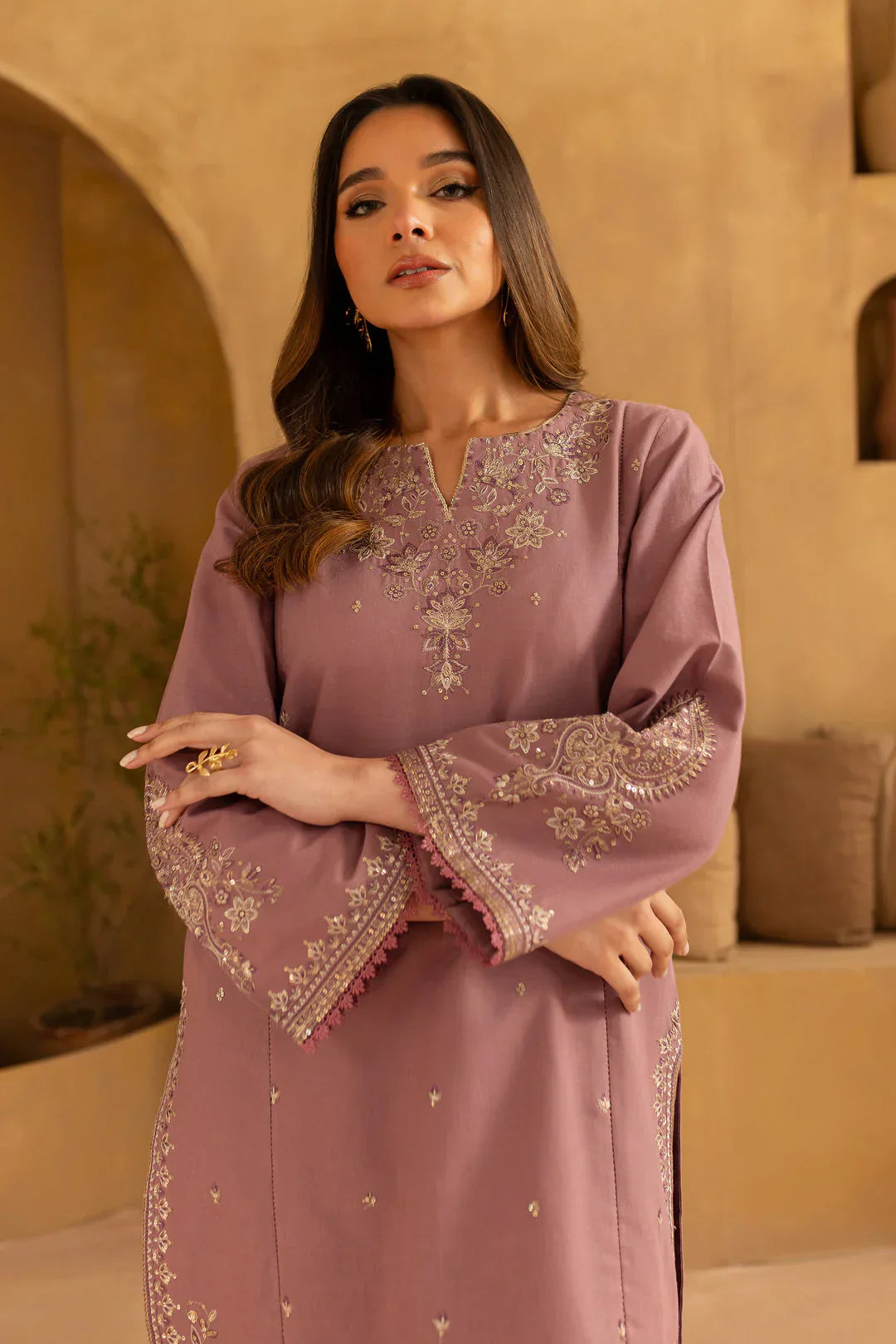 BATIK - 2PC LAWN EMBROIDERED SHIRT AND EMBROIDERED TROUSER - HZG2190