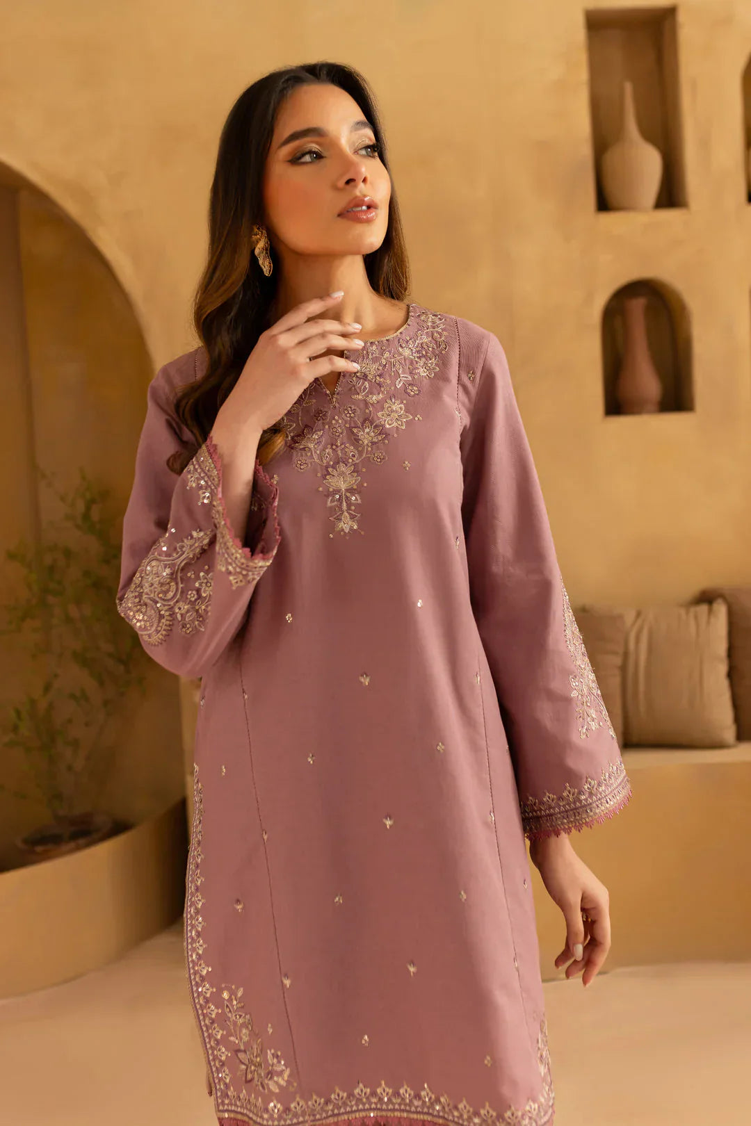 BATIK - 2PC LAWN EMBROIDERED SHIRT AND EMBROIDERED TROUSER - HZG2190