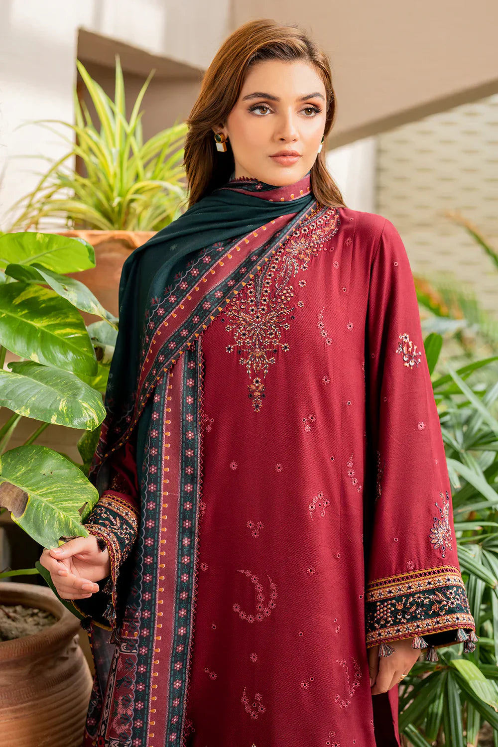 JAZMIN - 3PC KHADDAR EMBROIDERED SHIRT WITH TWILL PRINTED SHAWL AND TROUSER - HZG1933