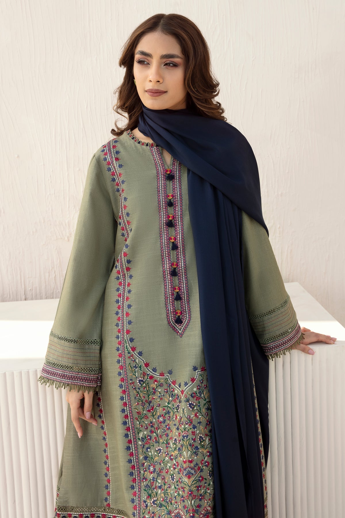 JAZMIN - 3PC SLUB DHANAK EMBROIDERED SHIRT WITH DHANAK SHAWL AND TROUSER - HZ1291