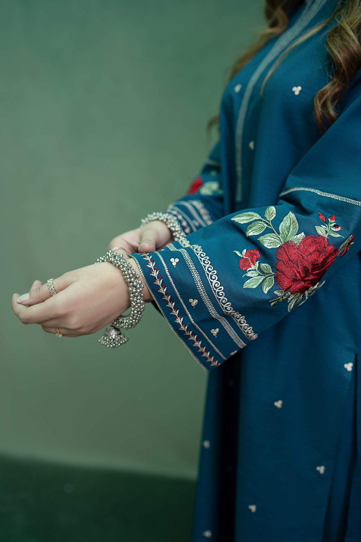 URGE - 2PC LAWN EMBROIDERED SHIRT WITH LAWN EMBROIDERED TROUSER - HZG1848