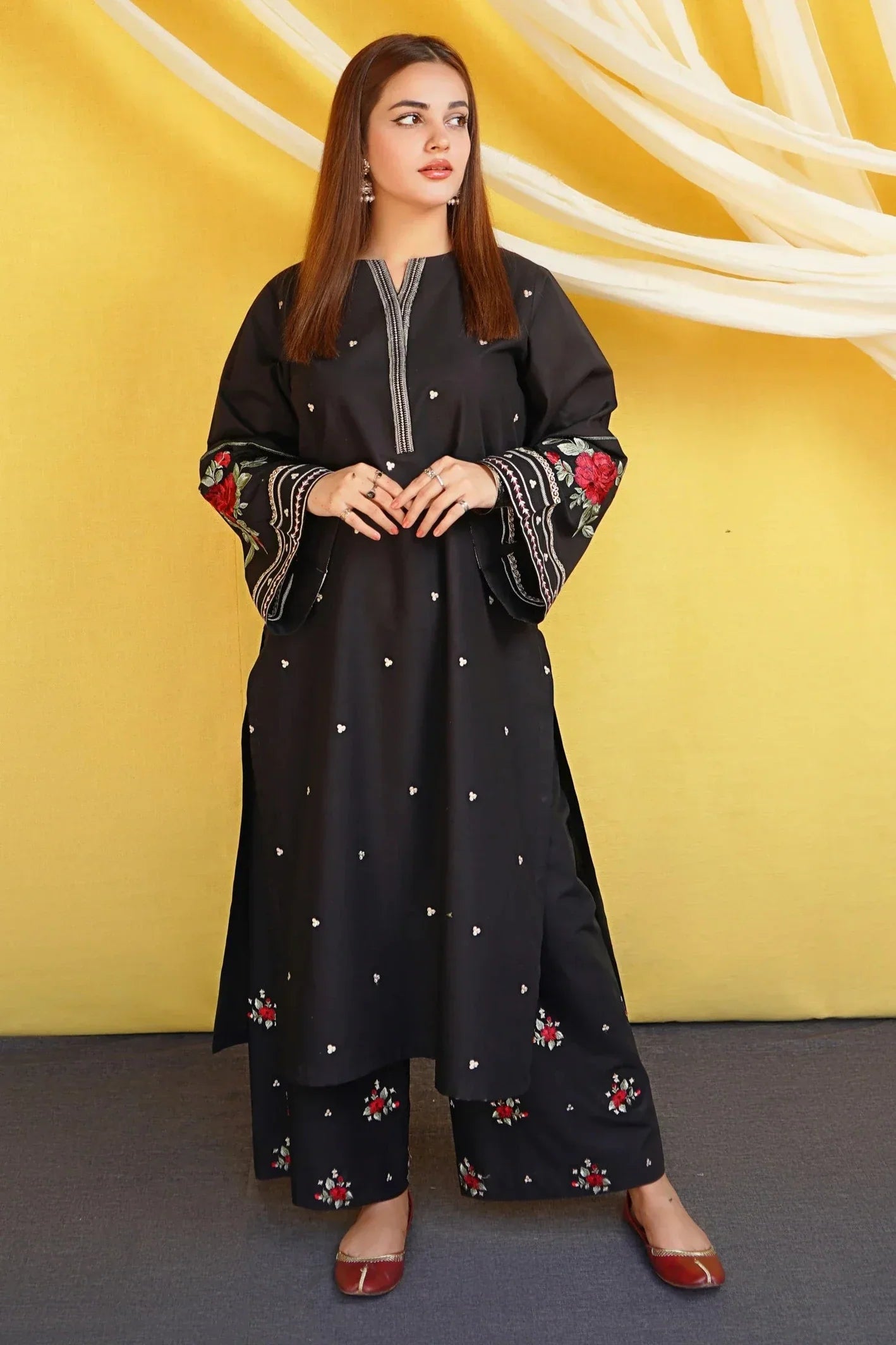 ASIM JOFA - 3PC LAWN EMBROIDERED SHIRT WITH CHIFFON EMBROIDERED DUPATTA AND TROUSER - HZG1767