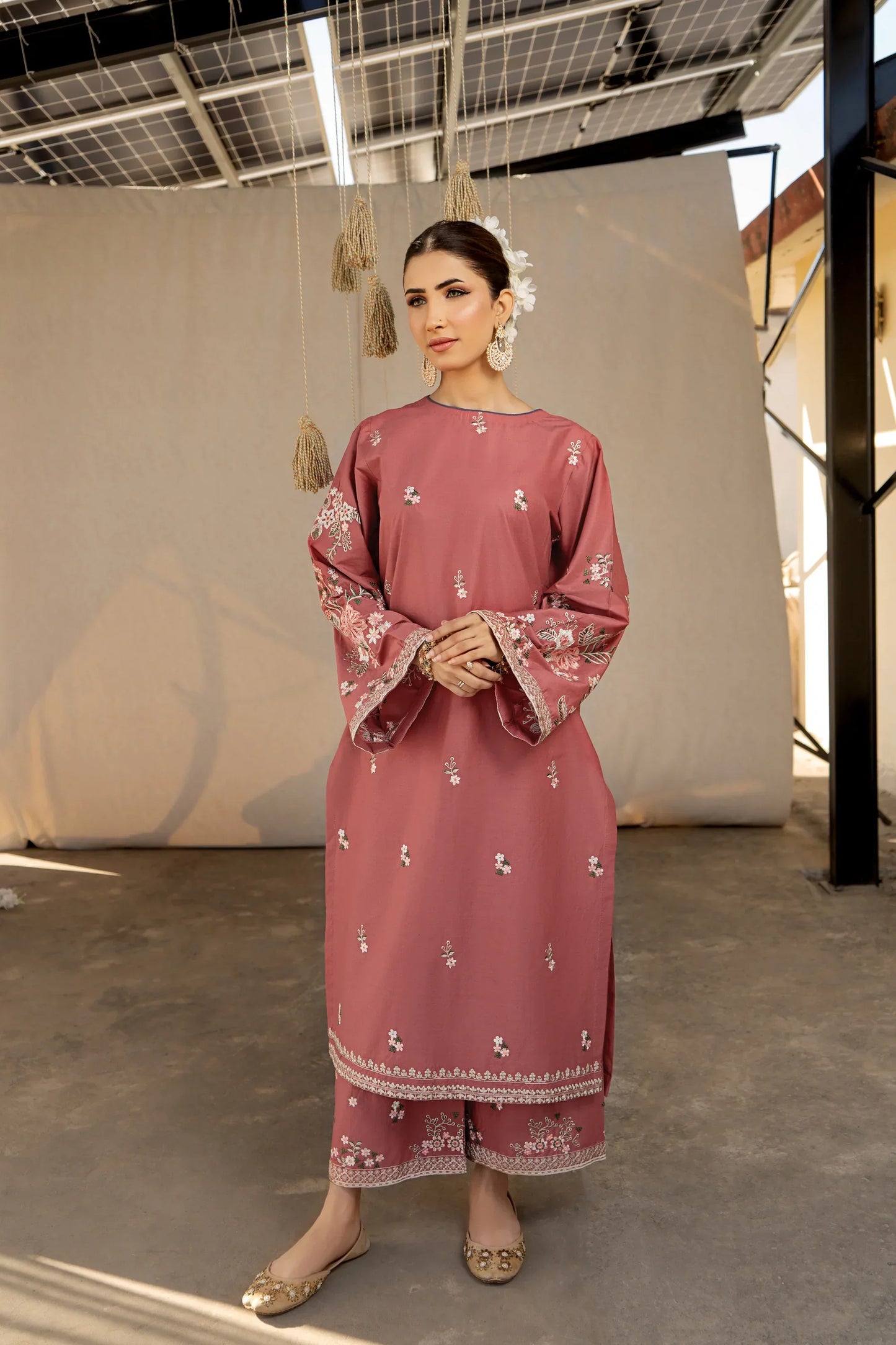 URGE - 2PC LAWN EMBROIDERED SHIRT WITH LAWN EMBROIDERED TROUSER - HZG1909