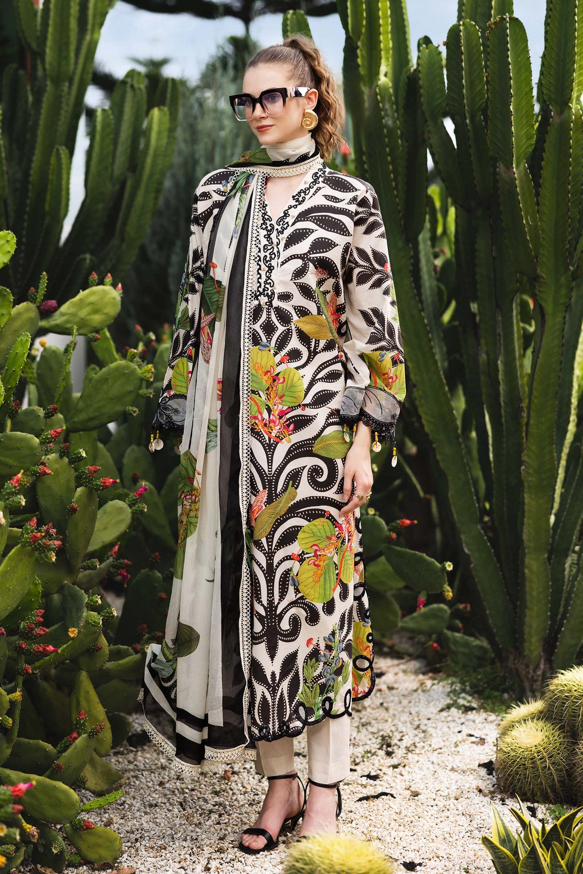 MARIA.B - 3PC LAWN PRINTED SHIRT WITH SILK PRINTED DUPATTA AND TROUSER - HZG2973