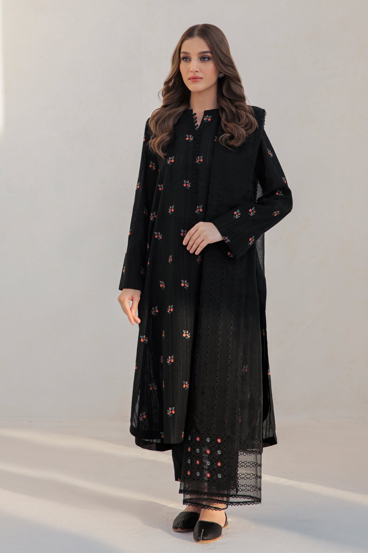 JAZMIN - 3PC DHANAK EMBROIDERED SHIRT AND ORGANZA EMBROIDERED DUPATTA WITH TROUSER - HZG2363