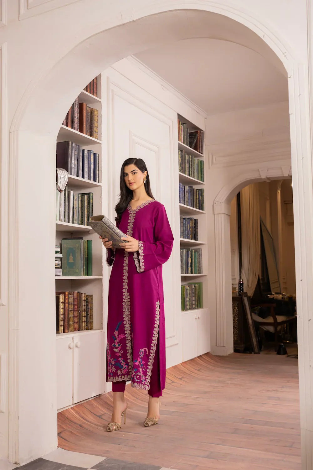 BATIK - 3PC LAWN EMBROIDERED SHIRT WITH CHIFFON DUPATTA AND TROUSER - HZG2080