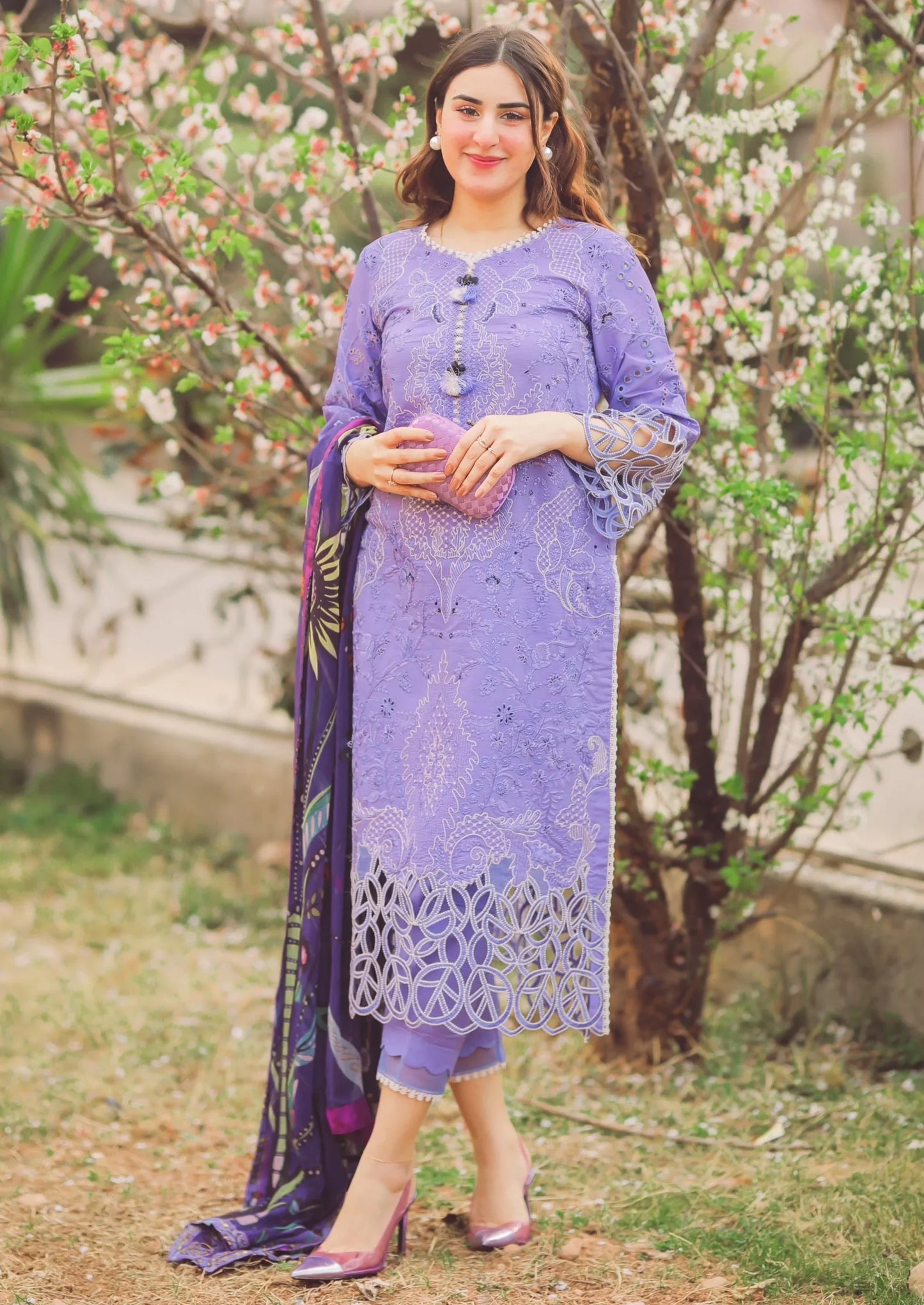 MUSHQ - 3PC LAWN EMBROIDERED SHIRT WITH SILK PRINTED DUPATA AND TROUSER - HZG1288