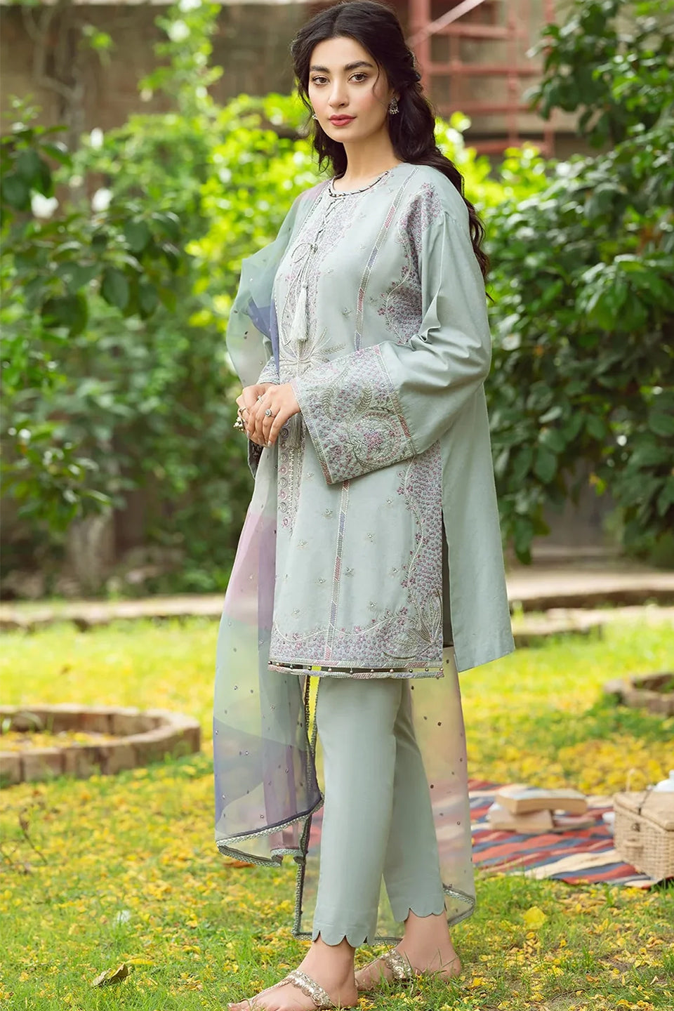 JAZMIN - 3PC LAWN EMBROIDERED SHIRT AND ORGANZA PRINTED DUPATTA WITH TROUSER - HZG1147
