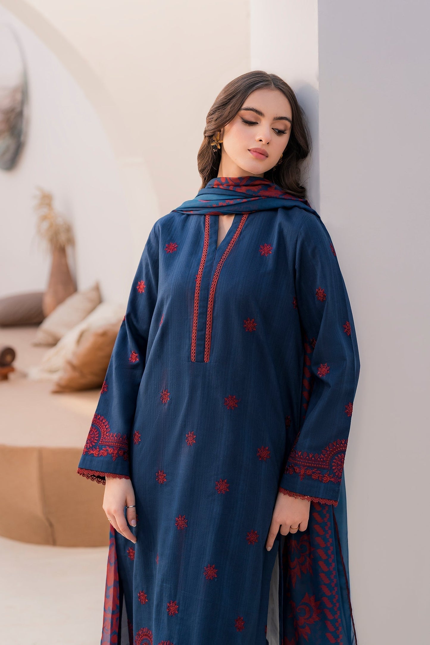 JAZMIN - 3PC LAWN EMBROIDERED SHIRT WITH MANAAR PRINTED DUPATTA AND TROUSER - HZG1712