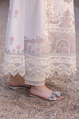 QALAMKAR - 3PC LAWN CHIKANKAARI EMBROIDERED SHIRT WITH ORGANZA PRINTED EMBROIDERED DUPATTA AND TROUSER - HZG2263