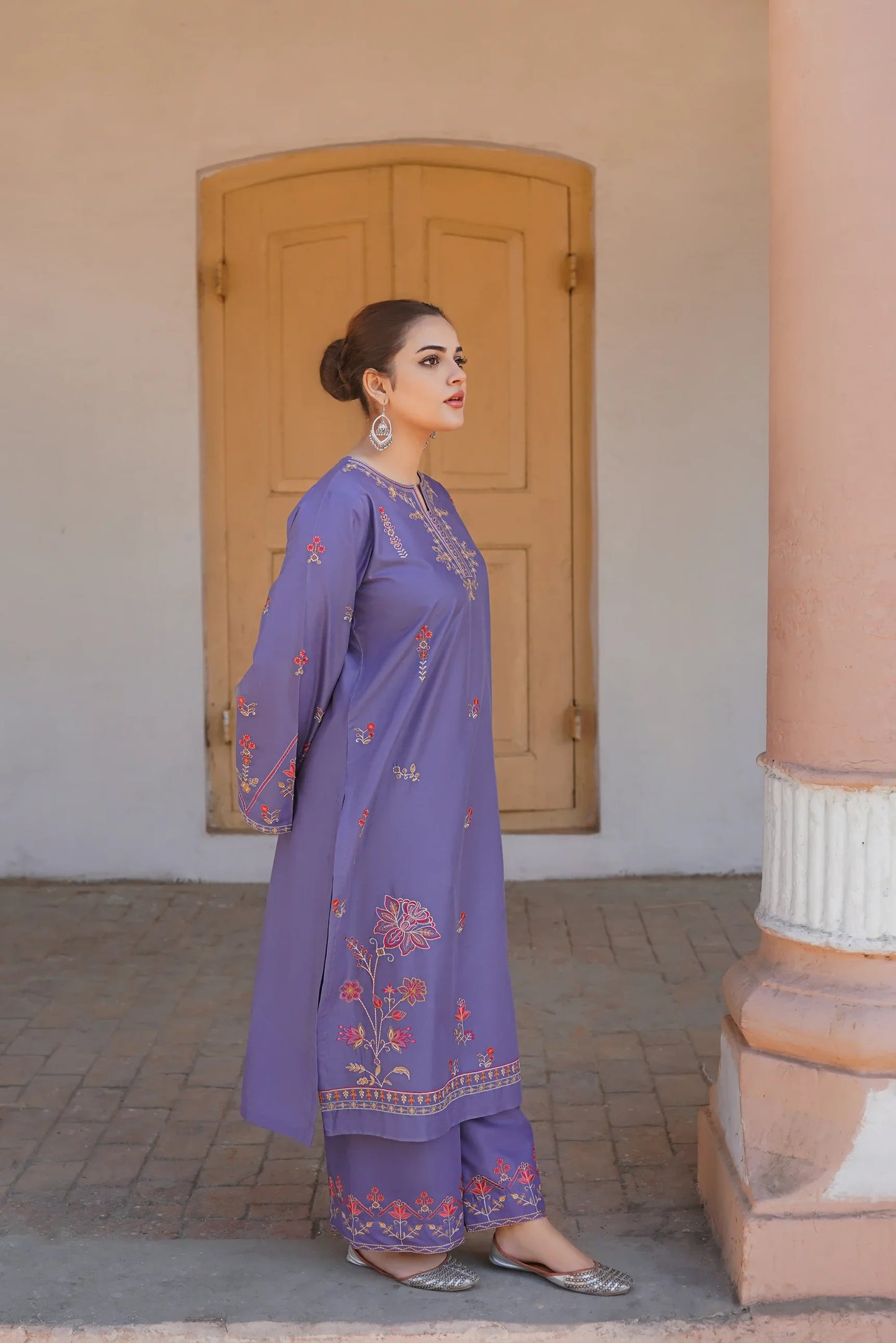 URGE - 2PC LAWN EMBROIDERED SHIRT AND EMBROIDERED TROUSER - HZG2255
