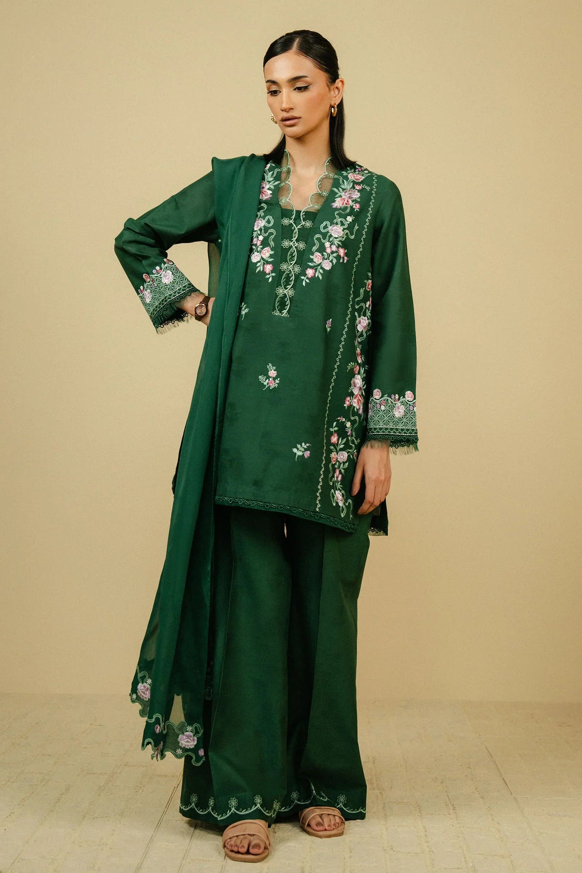 ZARA SHAHJAHAN - 3PC DHANAK EMBROIDERED SHIRT WITH CHIFFON EMBROIDERED DUPPATA AND TROUSER - HZG1824