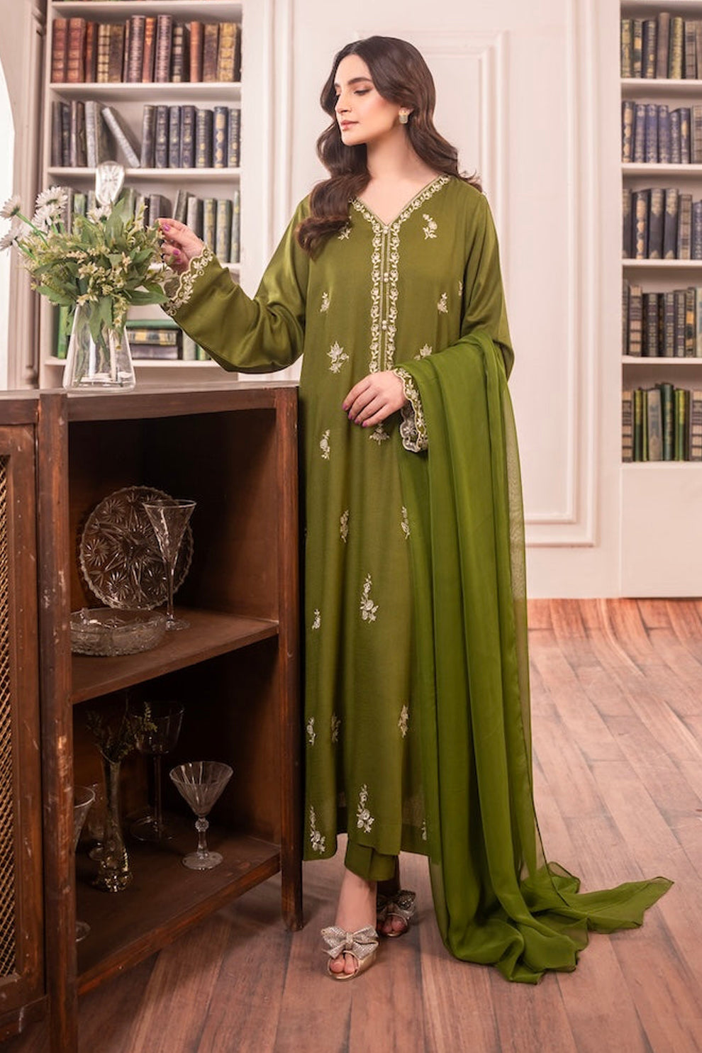 BATIK - 3PC DHANAK EMBROIDERED SHIRT WITH CHIFFON DUPATTA AND TROUSER - HZG2117